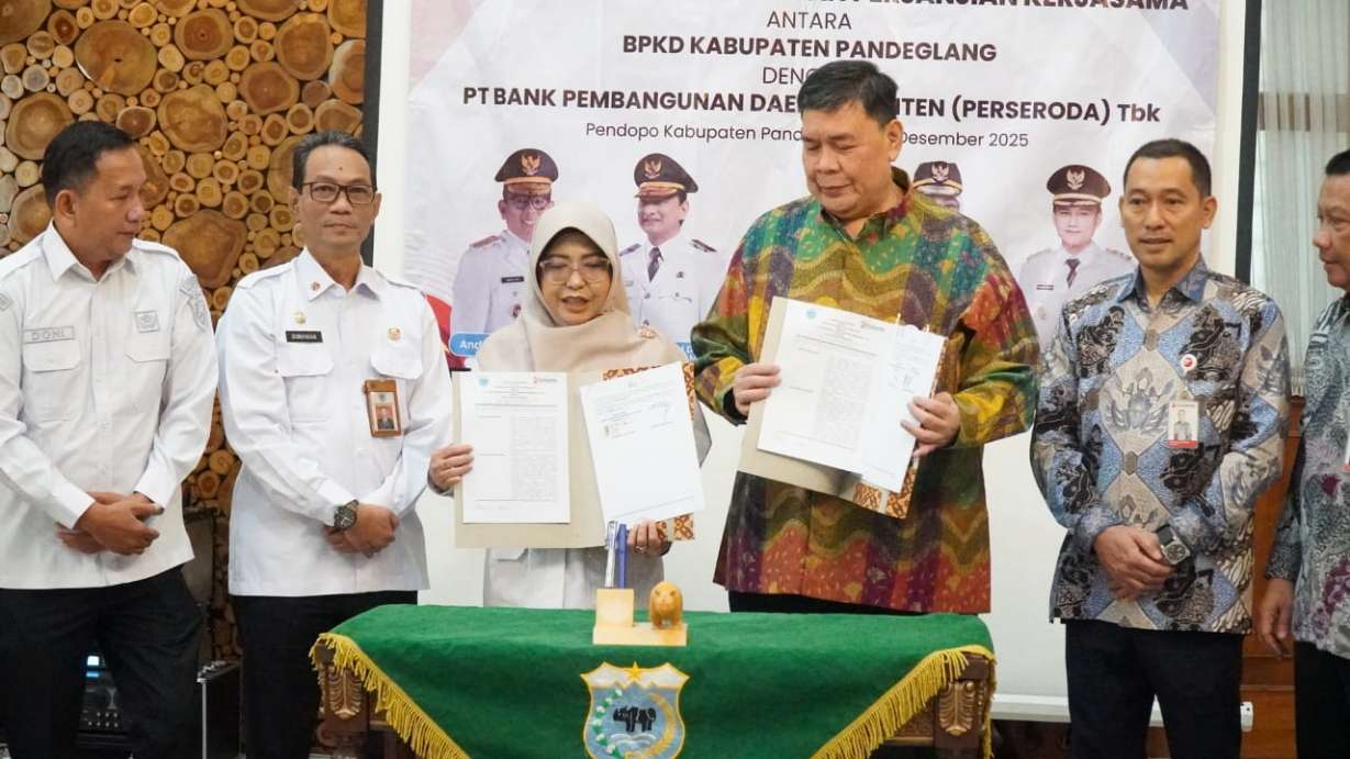 Resmi Pengelolaan RKUD, Pemkab Pandeglang Jalin MoU dengan Bank Banten 