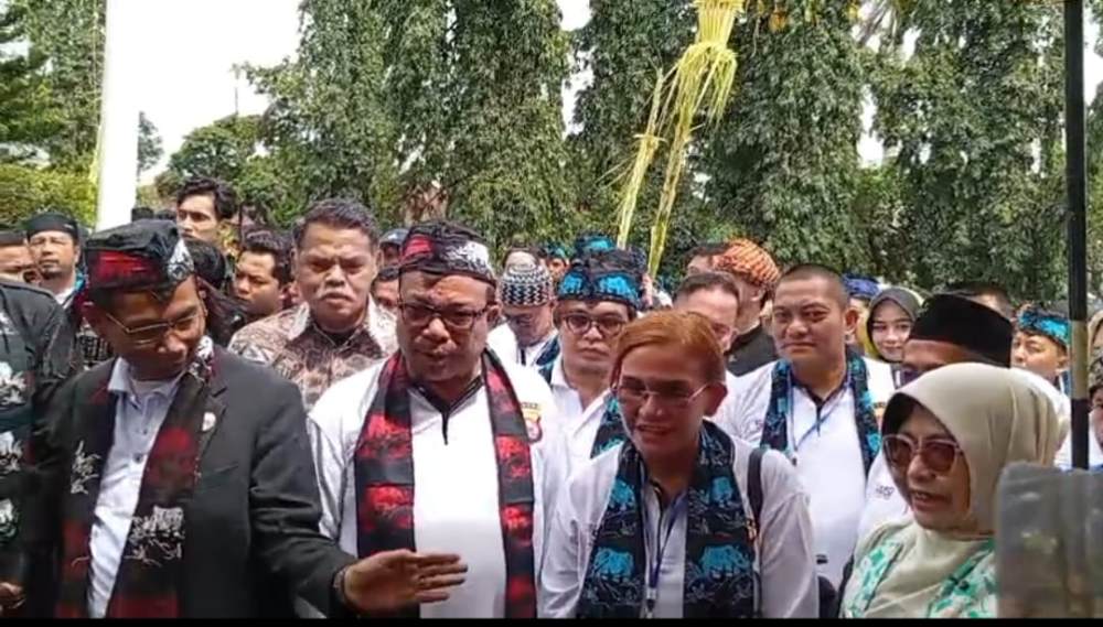 HPN 2026 di Banten, Bupati Dewi Setiani Sambut Rombongan SMSI Se-Indonesia dengan Meriah