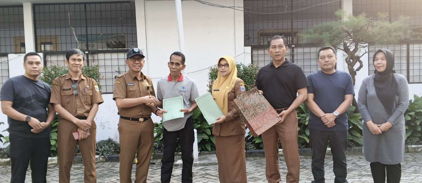 Selama 22 Tahun Mengabdi, Y. Supriatna Berpamitan Saat Apel Terakhir   ‎
