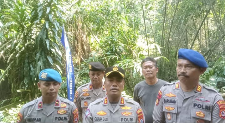 Polairud Polres Pandeglang Amankan Nelayan Bawa Bom Ikan