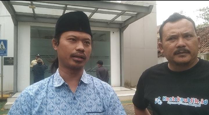 Pihak Manajemen ULP-PLN Labuan Mangkir Saat Audensi, Aktivis Pleton Siap Demo 