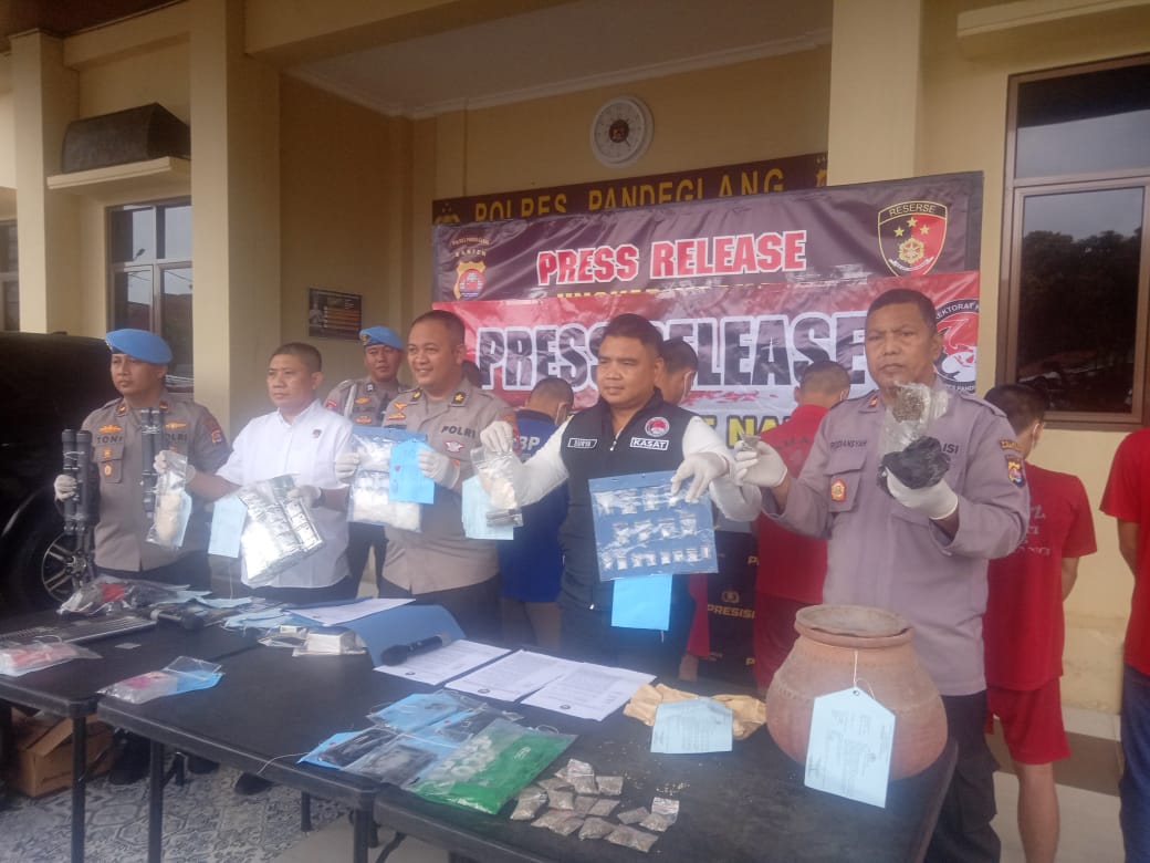 Pandeglang Darurat Narkoba, Polres Pandeglang Amankan Tujuh Tersangka dan Sabu-sabu
