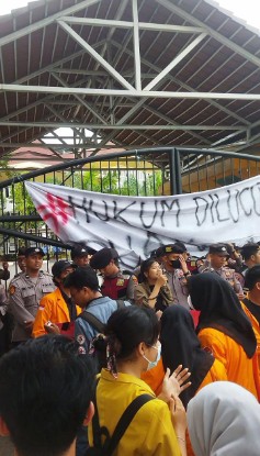 Departemen Perempuan LMND Banten: Jadikan Hari Anak Nasional Sebagai Momen Pertaubatan Sosial